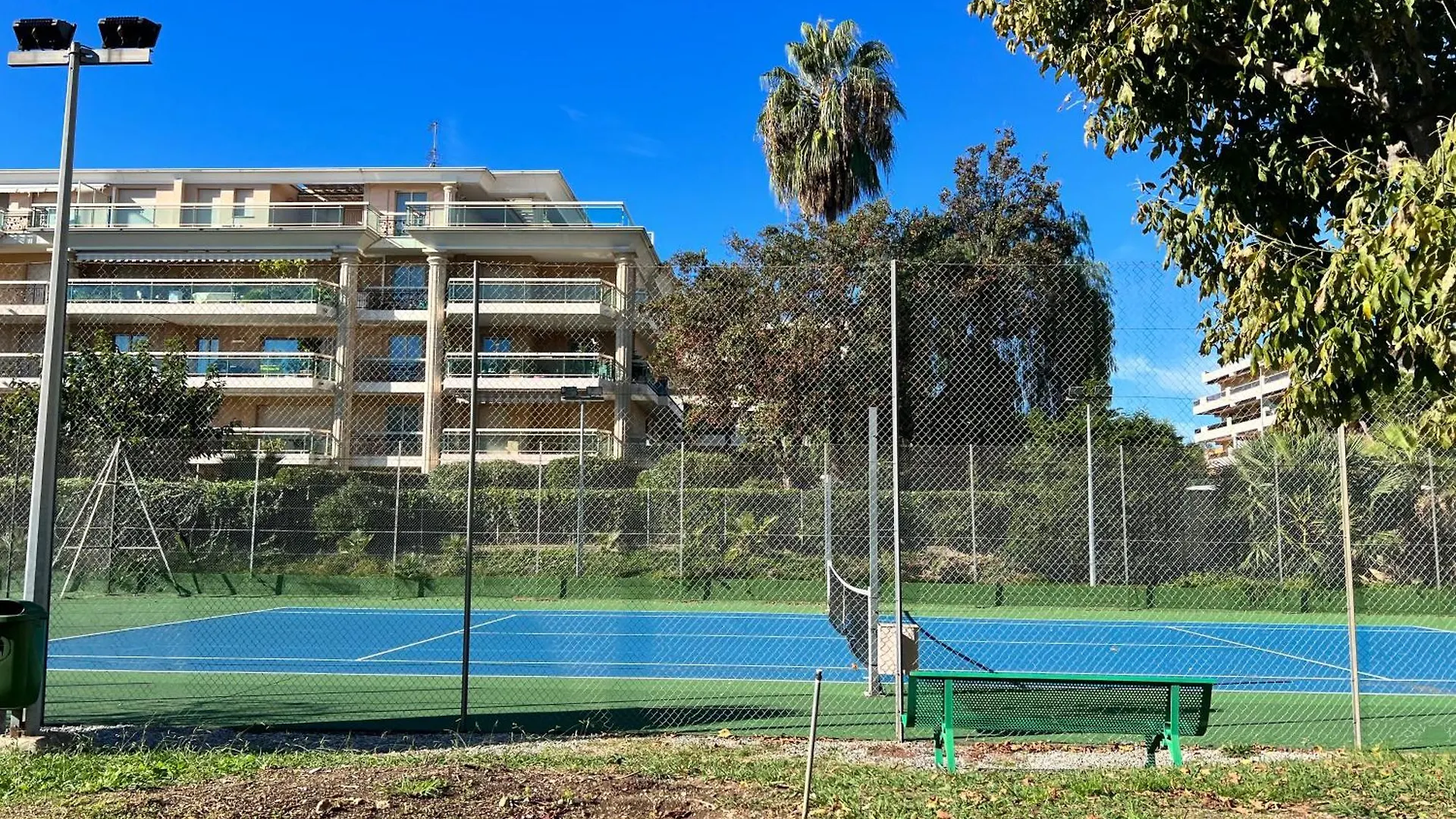 Nice Appartement En Bord De Mer Avec Piscine - Jusqu'A 6 Personnes Apartment