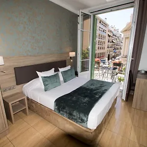 3* מלון Parisien