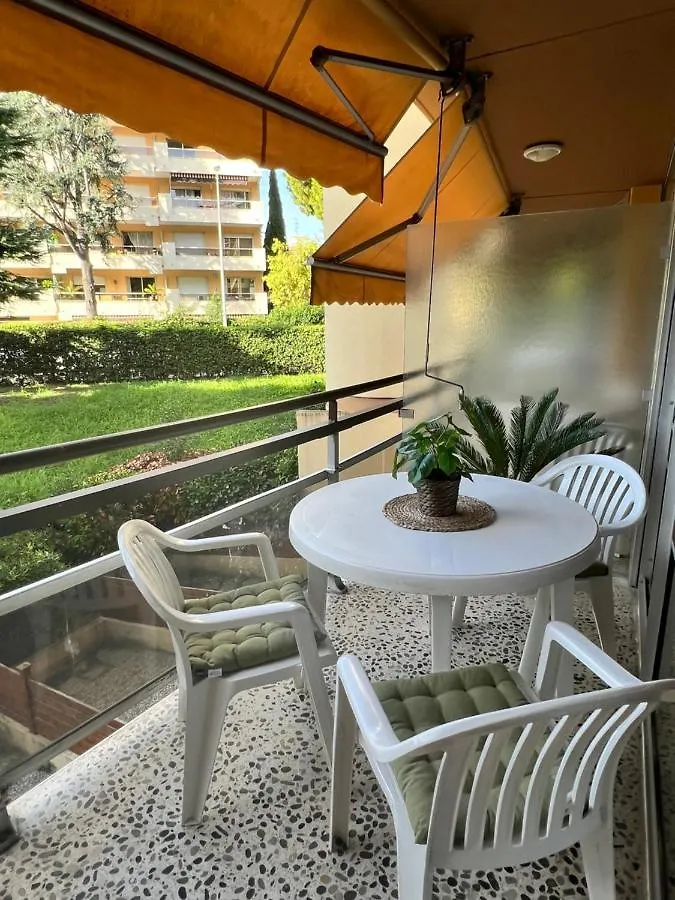 Nice Appartement En Bord De Mer Avec Piscine - Jusqu'A 6 Personnes Apartment